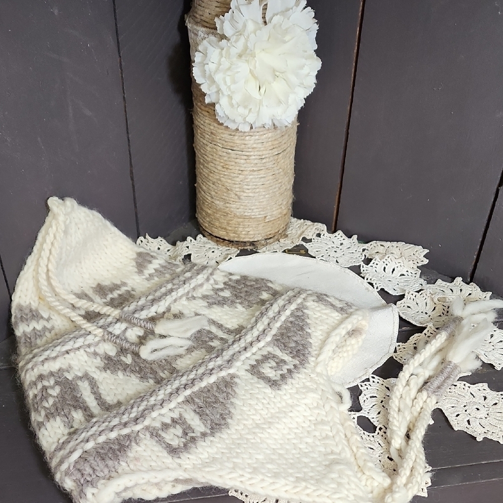 Ralph Lauren Cream and Gray Wool Hat - Picture 4 of 7